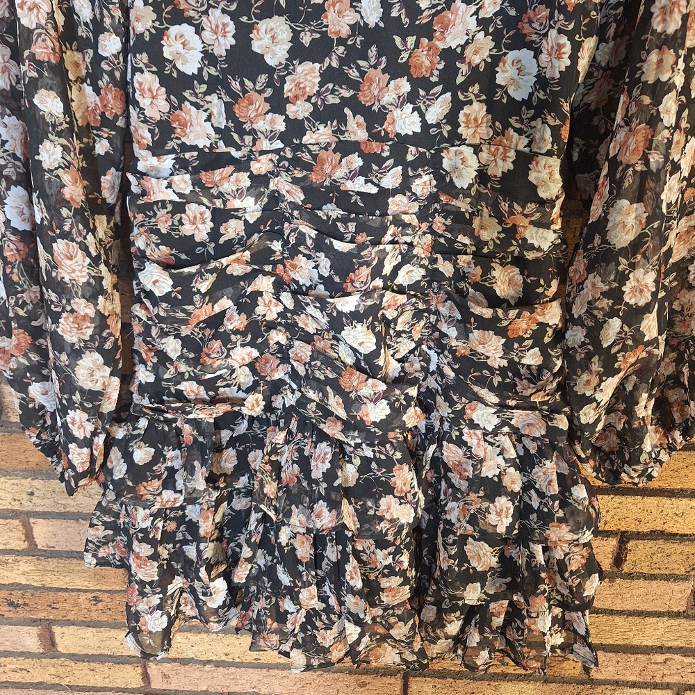 Fab'rik Small Black Floral Long Sleeve Ruched Dress - Picture 3 of 8